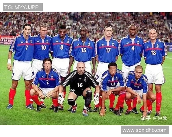 法国足球明星年满25岁展现巅峰实力引发全球关注与期待