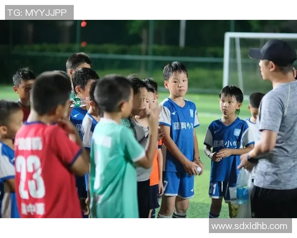 提升足球肺活量的科学方法与训练技巧分享